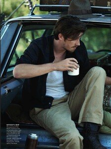Lost_Lindbergh_US_Vogue_October_2012_05.thumb.jpg.851d895ccecbd6eaf36d824ac29527b2.jpg