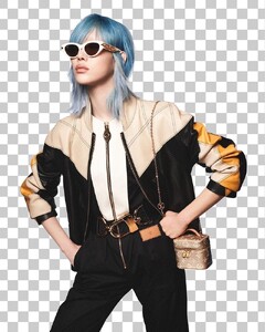 Louis-Vuitton-Pre-Fall-2023-Campaign01.thumb.jpg.8a9463cf56d5bef0c6d628d34a60fc81.jpg