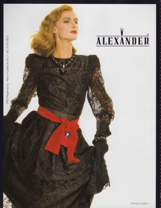 MadameDe0988_046.thumb.jpg.1bcca78157367ef887d6908e8b4dbdb6.jpg
