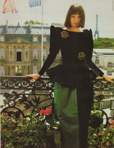 MadameDe0988_100.thumb.jpg.944ccd180ea4045c4634ffab814f40bc.jpg