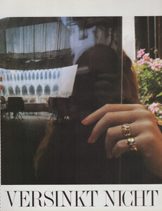 MadameDe0988_104.thumb.jpg.b1f991e400266e627283f2a0e93320fa.jpg