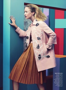 McDean_US_Vogue_December_2012_08.thumb.jpg.a24aa563afbff06f207ccdcf1910161a.jpg