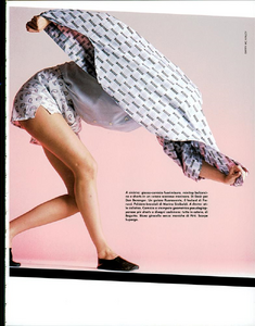 McKinley_Vogue_Italia_April_1985_01_04.thumb.png.4c6c38d321dae4426848ed4cdb33831d.png