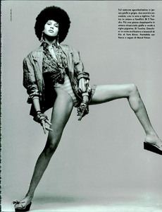 Meisel_Vogue_Italia_February_02_1985_10.thumb.png.3e049d873a9bf6e06a29b73d283f8011.png