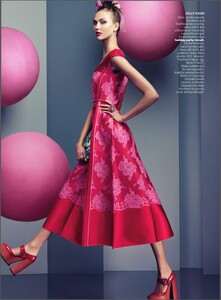 Night_McDean_US_Vogue_November_2012_03.thumb.jpg.3ccb51e1e2d50984743d3cd5d4874e0f.jpg