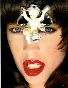 Oscar_Watson_Vogue_Italia_April_02_1985_06.thumb.png.ccc705333f55532bc6383f690b59a77e.png
