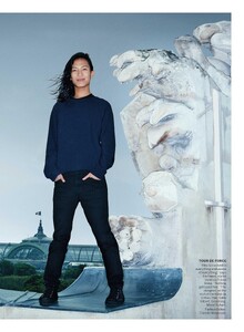 Paris_Match_02.thumb.jpg.eea655cdf0e6c2fb6be3c456d9340b2d.jpg