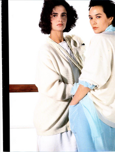 Pastelli_Hovart_Vogue_Italia_February_1985_02_05.thumb.png.418ba3e4c5a83e1944f69ffc3021be9d.png