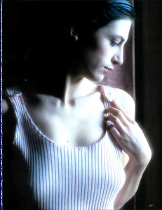 Pastello_Spanio_Vogue_Italia_February_1985_02_04.thumb.png.36d668f8e9c181eb9fa486497fb5b370.png