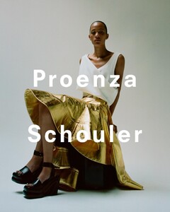 Proenza-Schouler-SS-2023-by-Davit-Giorgadze-00010.thumb.jpg.5f0132f761cb6f22938895f0528446c3.jpg