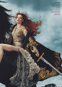 Roy_US_Vogue_September_2012_19.thumb.jpg.7a7d09ba87b74433d9c8499f55bb1b5f.jpg