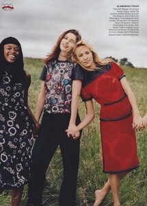 Roy_US_Vogue_September_2012_20.thumb.jpg.0827d1068f81c3521a022e0ff3d1808a.jpg