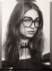 Screenshot2023-09-26at10-00-50KarolinaSpakowski(@karoodoo)Instagram-Fotosund-Videos.thumb.png.8d02c16d563293c34e7f98f2a9a068dd.png