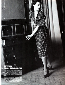 Seidner_Vogue_Italia_April_1985_01_05.thumb.png.c683f4f023bcea3576a2eda79d203d64.png