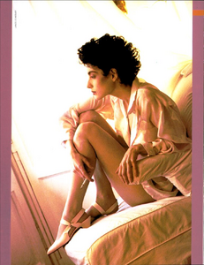 Staedler_Vogue_Italia_April_02_1985_03.thumb.png.631ef73a488ff4435edb11abded18a3c.png