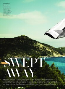 Testino_US_Vogue_December_2012_01.thumb.jpg.697870a276d5a9e349dcfd62c3661480.jpg
