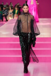 Valentino-Fall-Winter-2022-2023-Runway-Magazine-73.jpg