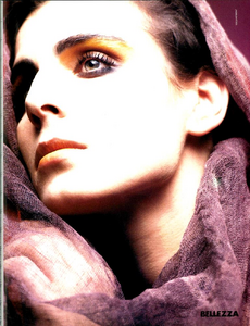 Vallhonrat_Vogue_Italia_April_1985_01_02.thumb.png.1de21f0448a1cc72168a5a9ceb83d113.png