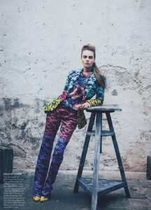 Vision_Lindbergh_US_Vogue_March_2012_09.thumb.jpg.4c6212d5afd5e25955b0490e9ff023ac.jpg