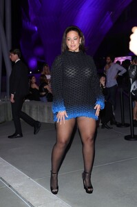 ashley-graham-at-calzedomania-a-legs-celebration-event-in-milan-09-19-2023-1.jpg