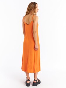 dlhe-rovne-saty-na-ramienka-damske-6352107-36-6645643-size-large-c-v-1-compressed.jpg