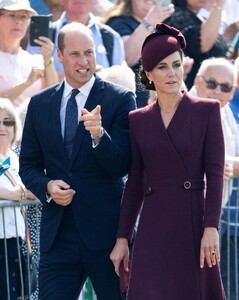 kate-middleton-and-prince-william-at-st-davids-cathedral-to-commemorate-life-of-her-late-majesty-queen-elizabeth-ii-in-st-davids-09-08-2023-0.jpg