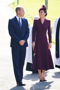 kate-middleton-and-prince-william-at-st-davids-cathedral-to-commemorate-life-of-her-late-majesty-queen-elizabeth-ii-in-st-davids-09-08-2023-4.jpg