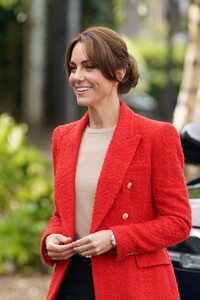 kate-middleton-at-portage-session-for-her-shaping-us-campaign-09-27-2023-1.jpg
