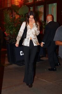 kendall-jenner-and-bad-bunny-night-out-in-new-york-09-13-2023-5.jpg