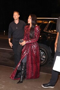 kim-kardashian-arrives-at-ritz-carlton-hotel-at-new-york-fashion-week-09-11-2023-4.jpg