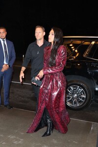 kim-kardashian-arrives-at-ritz-carlton-hotel-at-new-york-fashion-week-09-11-2023-6.jpg