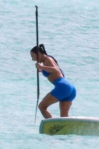 kim-kardashian-paddle-boarding-in-turks-09-02-2023-3.jpg
