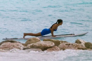 kim-kardashian-paddle-boarding-in-turks-09-02-2023-4.jpg