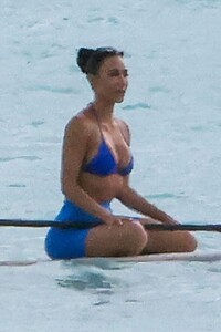 kim-kardashian-paddle-boarding-in-turks-09-02-2023-6.jpg