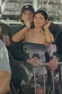 kylie-jenner-and-timothee-chalamet-at-beyonce-s-birthday-concert-at-sofi-stadium-09-05-2023-1.jpg