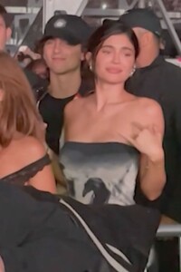 kylie-jenner-and-timothee-chalamet-at-beyonce-s-birthday-concert-at-sofi-stadium-09-05-2023-3.jpg