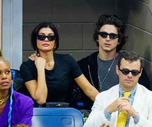 kylie-jenner-kand-timothee-chalamet-at-men-s-singles-final-at-2023-us-open-in-new-york-09-10-2023-3.jpg