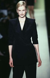 kyliebaxet9827-.thumb.jpg.81ad1676221f798df3194ca8f8a67169.jpg
