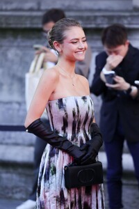 leni-klum-arrives-at-dior-event-at-paris-fashion-week-09-26-2023-4.jpg