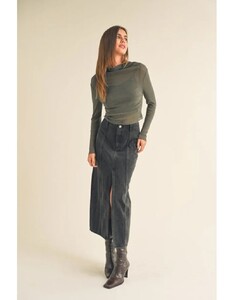 miou-muse-black-washed-long-front-slit-skirt (1).jpg