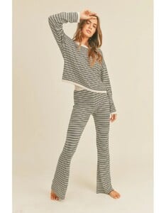 miou-muse-stripe-sweater-knit-pants.jpg