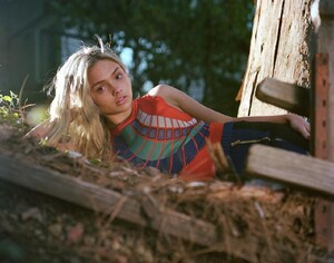 natalie-alyn-lind-photo-shoot-febraury-2016-2.thumb.jpg.2d5d71f0a5779e01187a7b4752460996.jpg