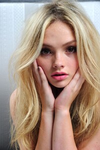 natalie-alyn-lind-photoshoot-november-20th-2015-_1.thumb.jpg.0257a91c030c0f1255e5e057556ab2e3.jpg