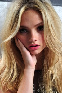 natalie-alyn-lind-photoshoot-november-20th-2015-_10.thumb.jpg.c2886b8b9c074e3af10f00acfa20d85d.jpg