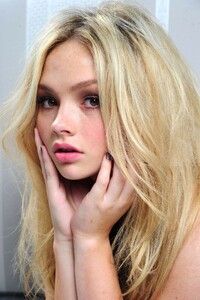 natalie-alyn-lind-photoshoot-november-20th-2015-_17.thumb.jpg.f63b9914800b9aaf48f40d363122f768.jpg