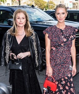 nicky-and-kathy-hilton-arrives-at-3.1-phillip-lim-show-at-new-york-fashion-week-09-10-2023-5.jpg
