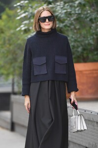 olivia-palermo-out-and-about-in-new-york-09-17-2023-6.jpg