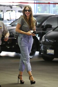 sofia-vergara-out-and-about-in-beverly-hills-09-21-2023-0.jpg