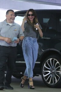 sofia-vergara-out-and-about-in-beverly-hills-09-21-2023-5.jpg