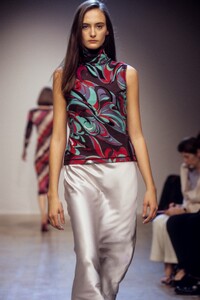 stephaniesmollett-nihonep993-.thumb.jpg.646b18f080844c1753e0a8f0c0eeff50.jpg